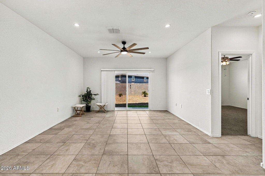 35672 W San Ildefanso Avenue - Photo 2
