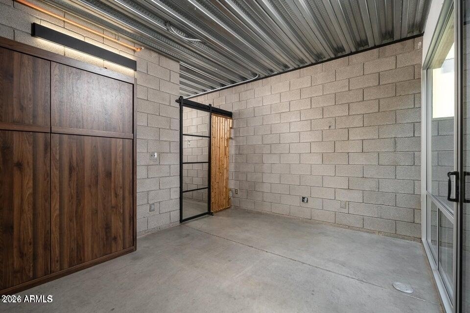 537 E Willetta Street - Photo 31