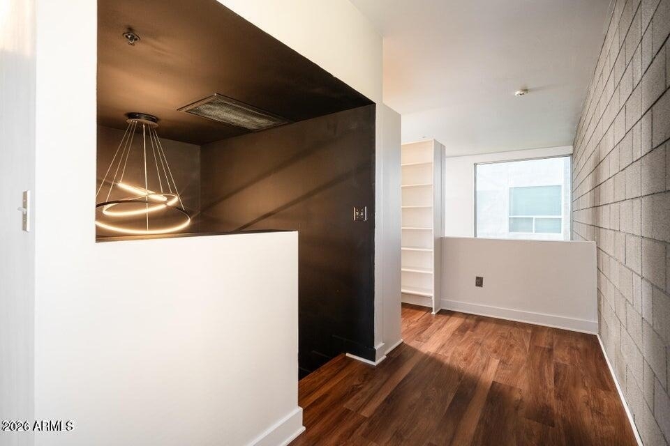 537 E Willetta Street - Photo 2
