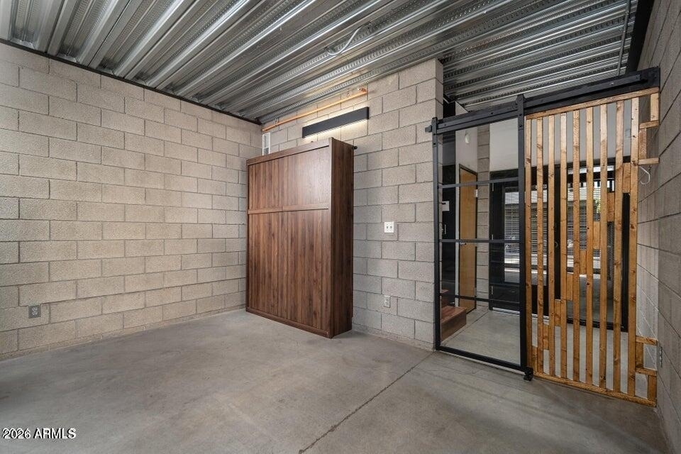 537 E Willetta Street - Photo 29