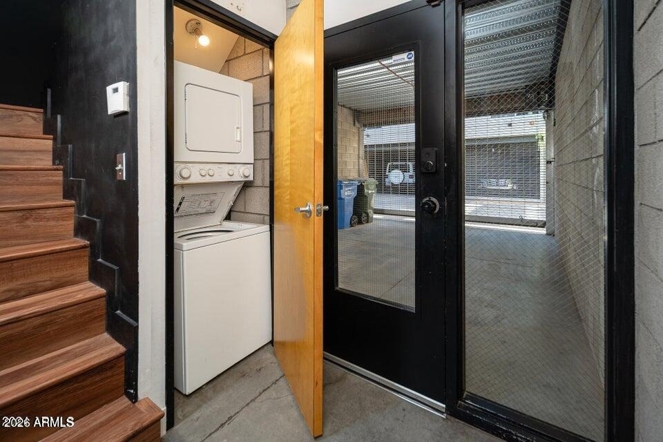 537 E Willetta Street - Photo 9