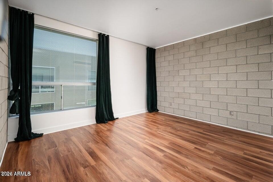 537 E Willetta Street - Photo 3