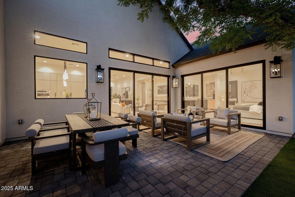 3301 E Elm Street - Photo 28