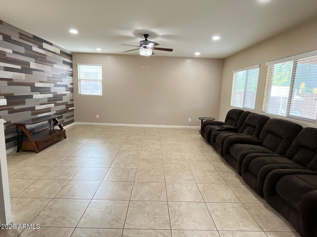 7540 W Marconi Avenue - Photo 12