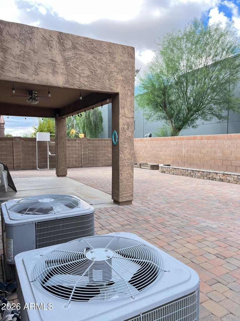 7540 W Marconi Avenue - Photo 26