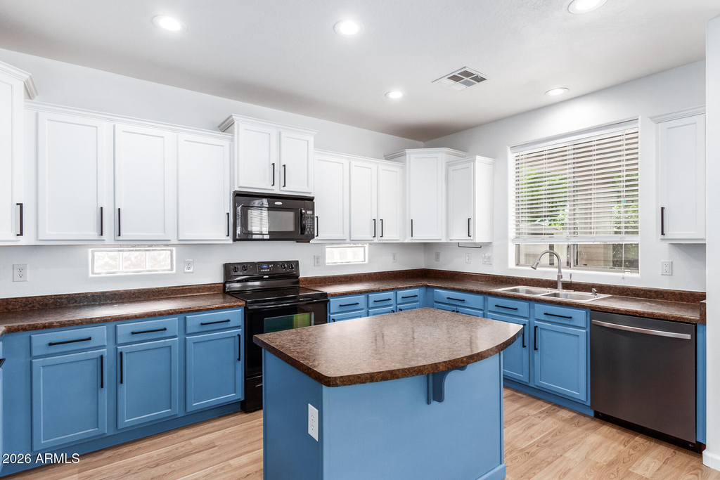 18175 W Eva Street - Photo 5