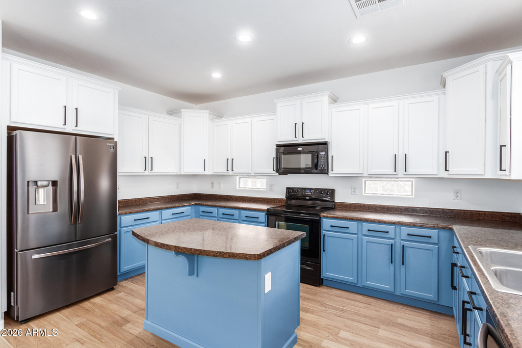 18175 W Eva Street - Photo 4