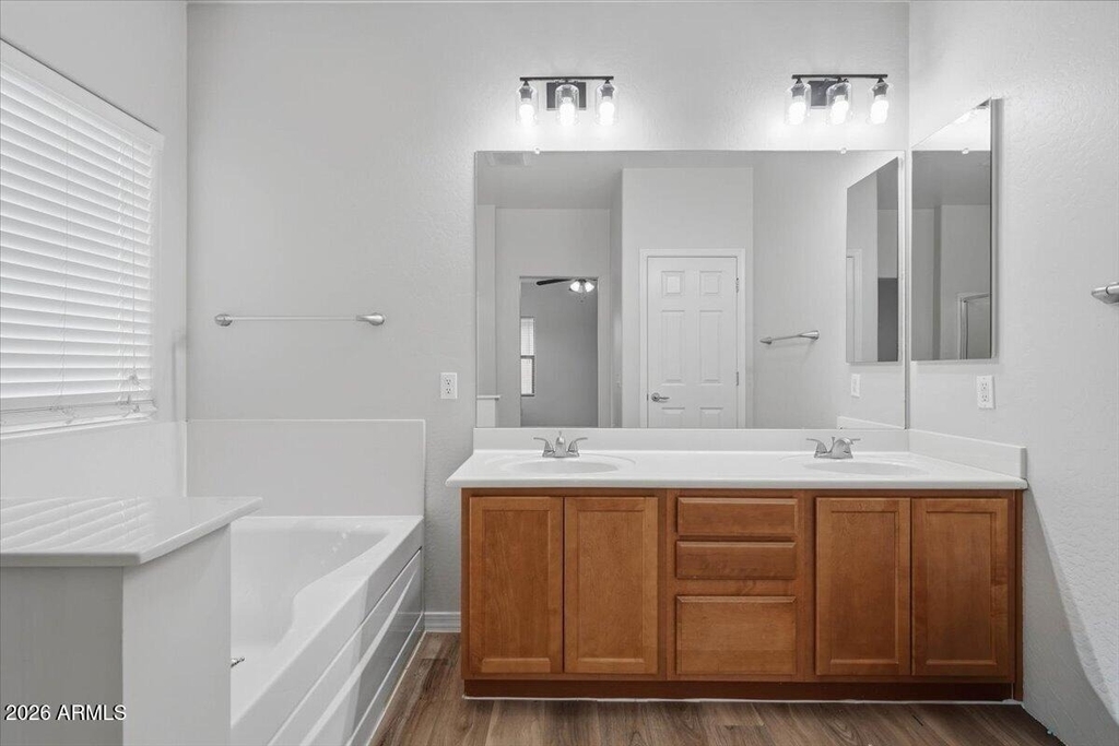 11137 E Sutter Avenue - Photo 7