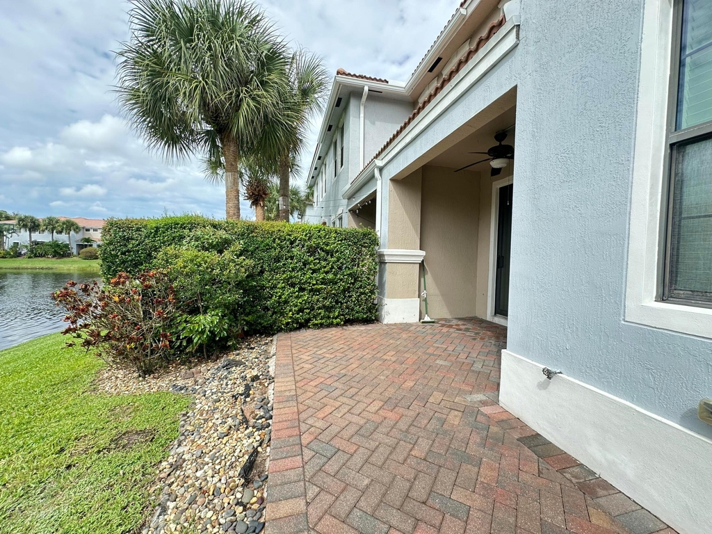 5026 S Astor Circle - Photo 18
