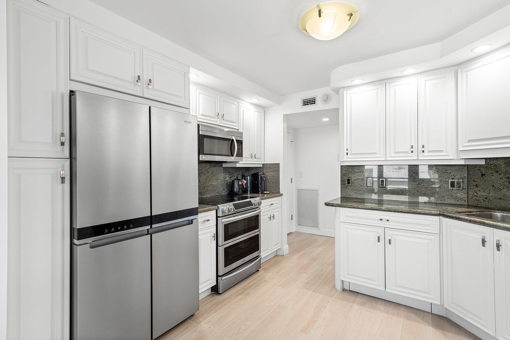 2066 N Ocean Boulevard - Photo 18