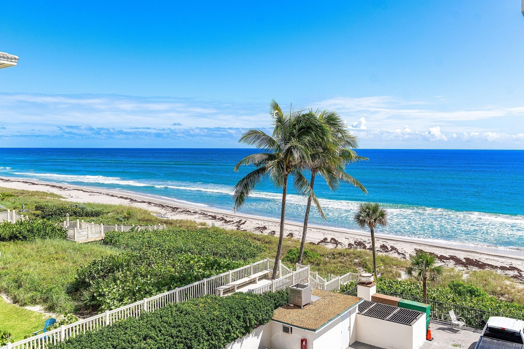 2066 N Ocean Boulevard - Photo 30