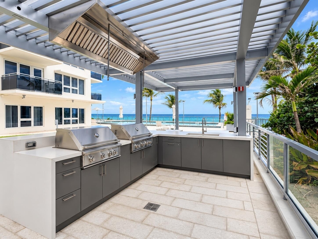 2066 N Ocean Boulevard - Photo 2