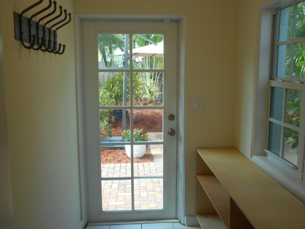 832 Biscayne Drive - Photo 13