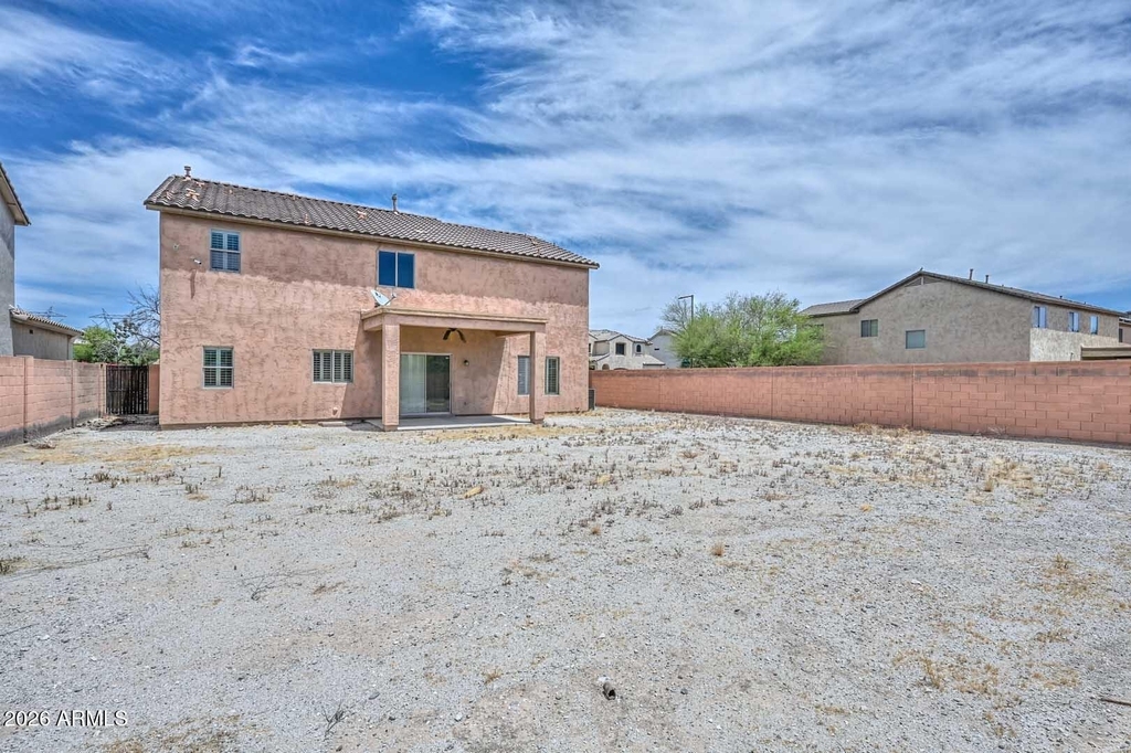 29789 W Fairmount Avenue - Photo 35