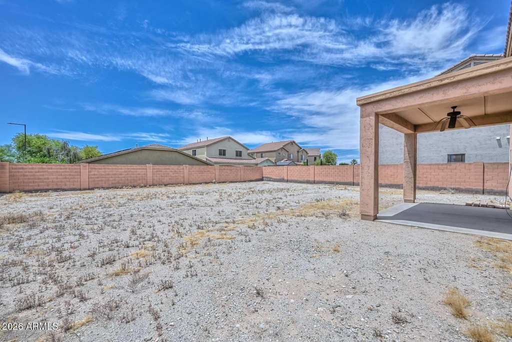 29789 W Fairmount Avenue - Photo 40