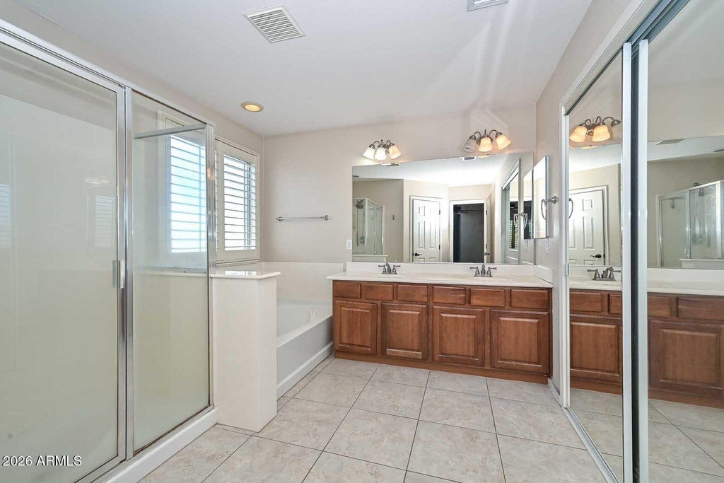 29789 W Fairmount Avenue - Photo 28