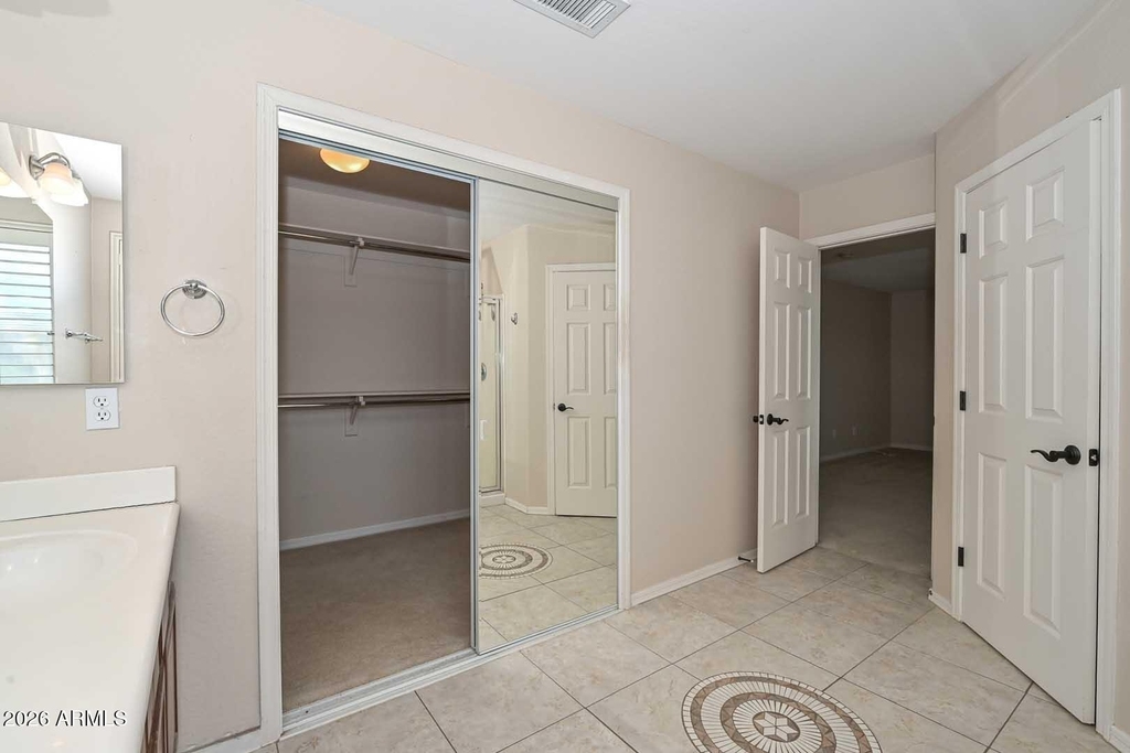 29789 W Fairmount Avenue - Photo 30