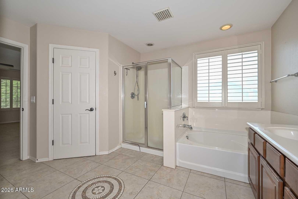 29789 W Fairmount Avenue - Photo 29