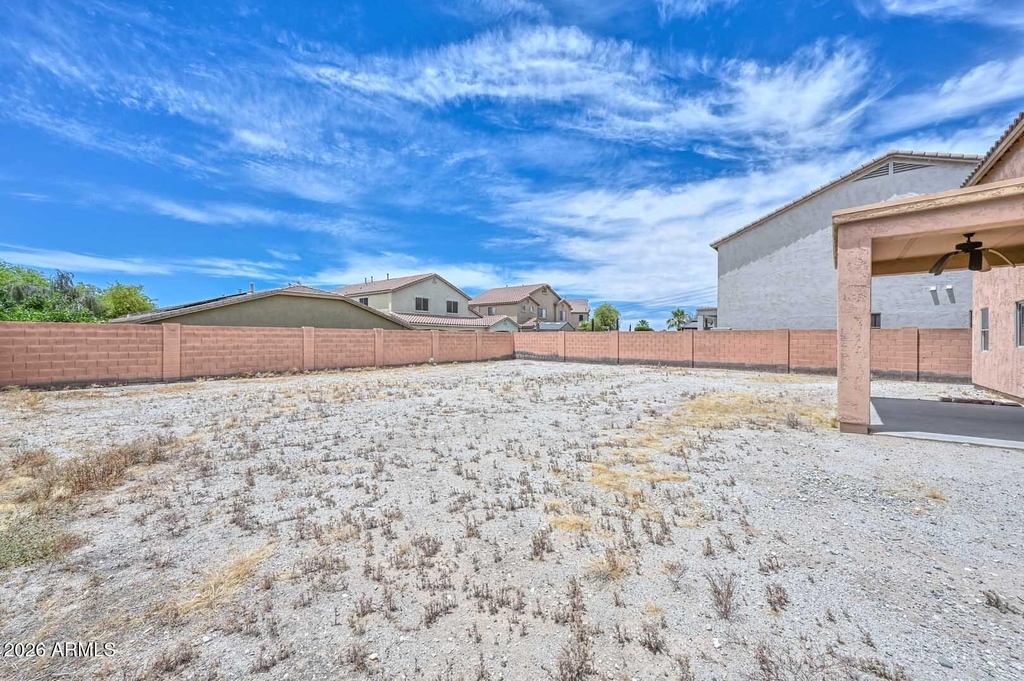 29789 W Fairmount Avenue - Photo 38