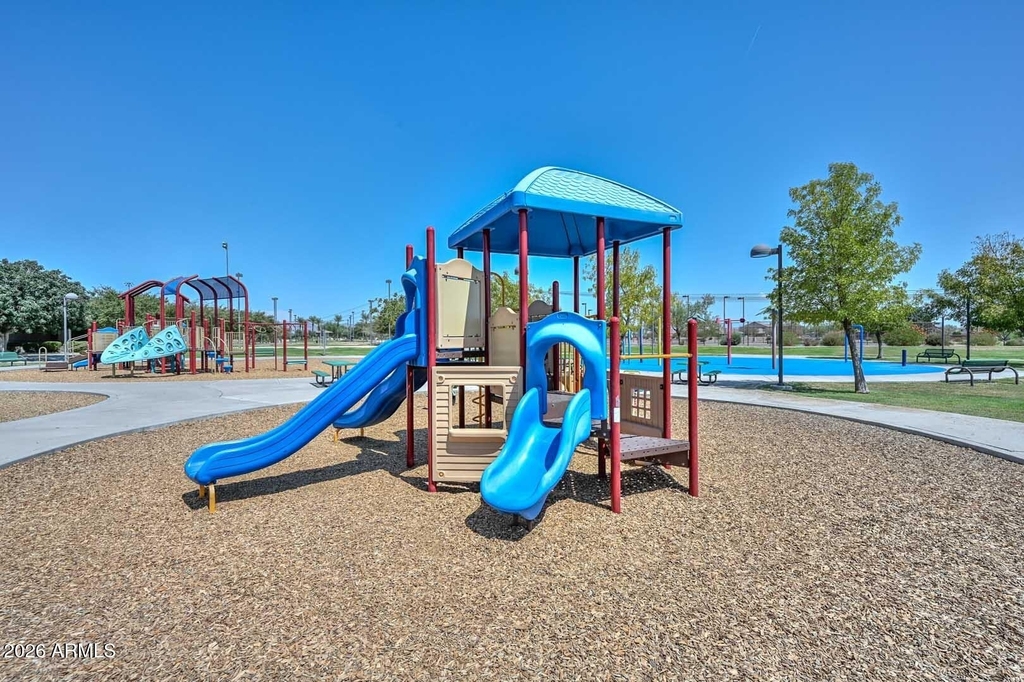 29789 W Fairmount Avenue - Photo 43