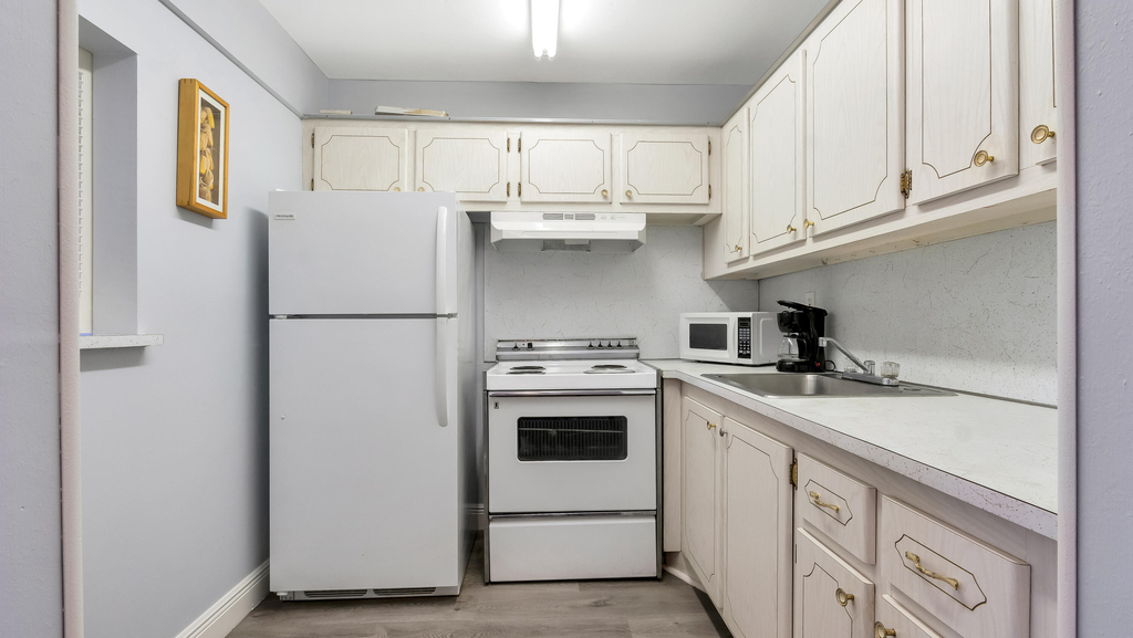 16 Andover A - Photo 12