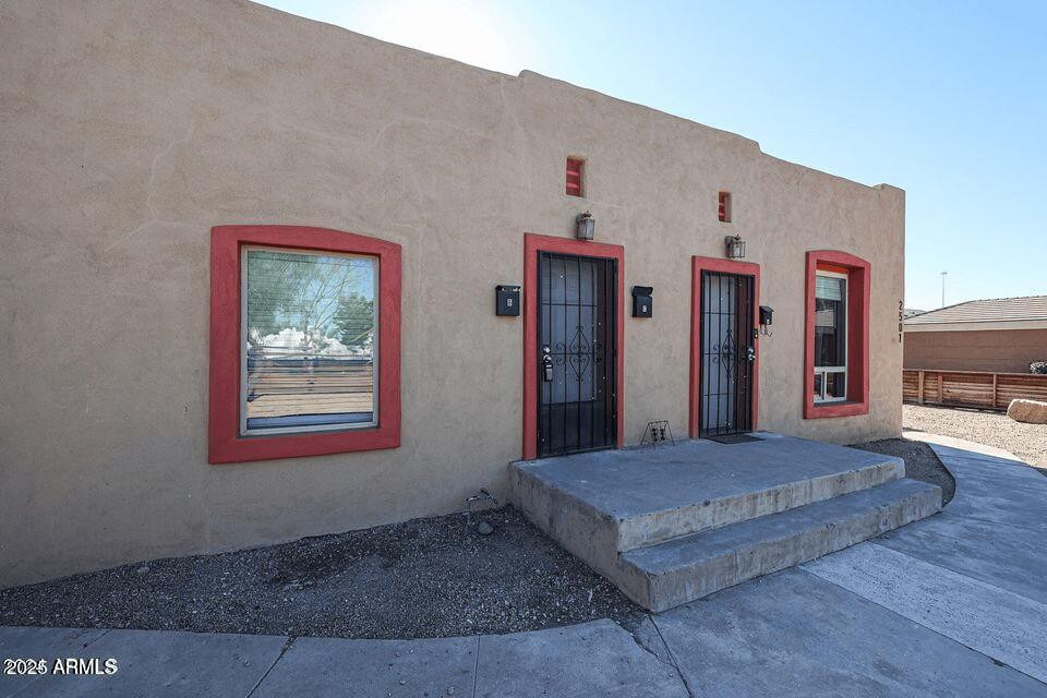 2501 E Culver Street - Photo 1