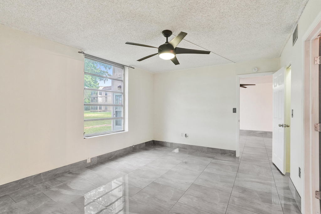 8301 Sands Point Boulevard - Photo 19