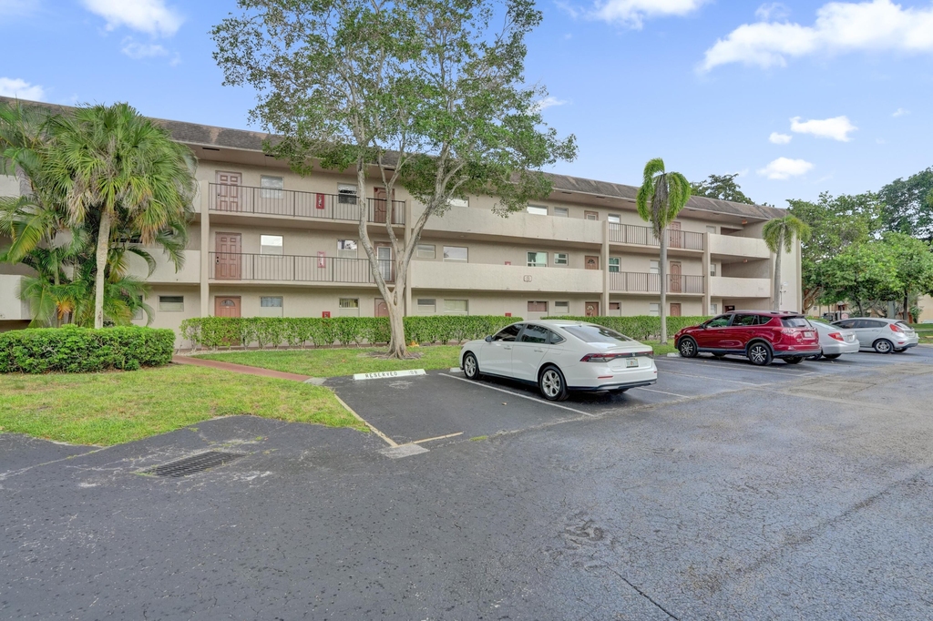 8301 Sands Point Boulevard - Photo 32