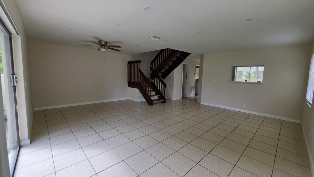 11409 Royal Palm Boulevard - Photo 9