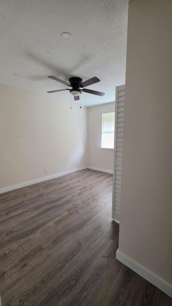 11409 Royal Palm Boulevard - Photo 13