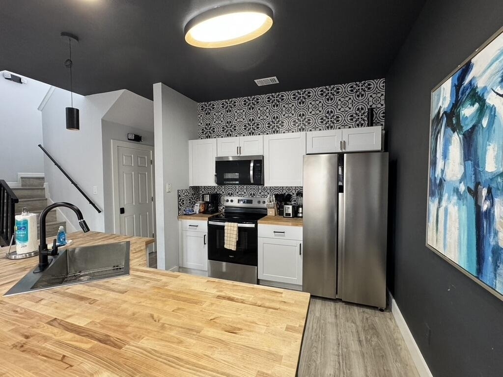 4512 Alberto Circle - Photo 8