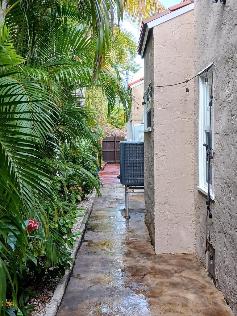 519 Cottage 31st Street - Photo 4