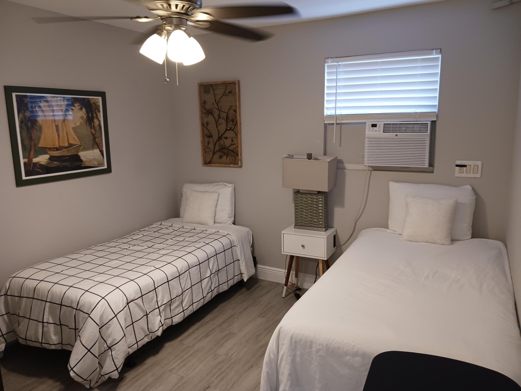 519 Cottage 31st Street - Photo 15