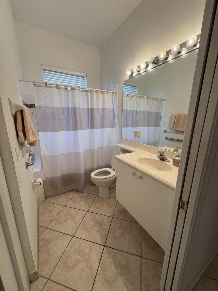 15869 Vivanco Street - Photo 8