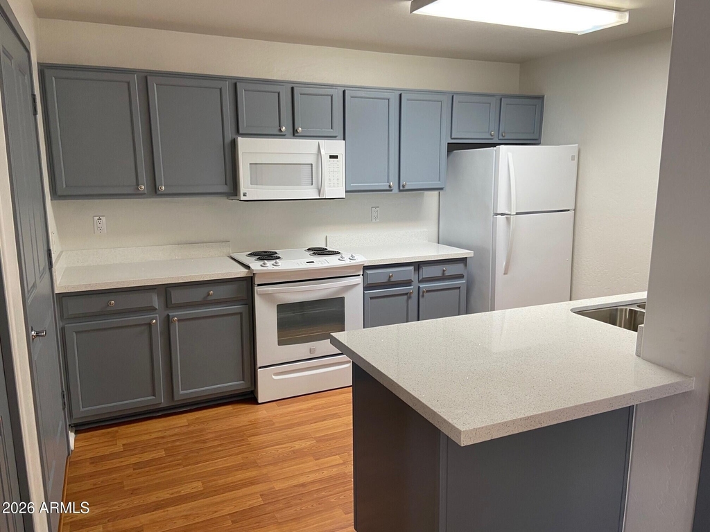 11260 N 92nd Street - Photo 10