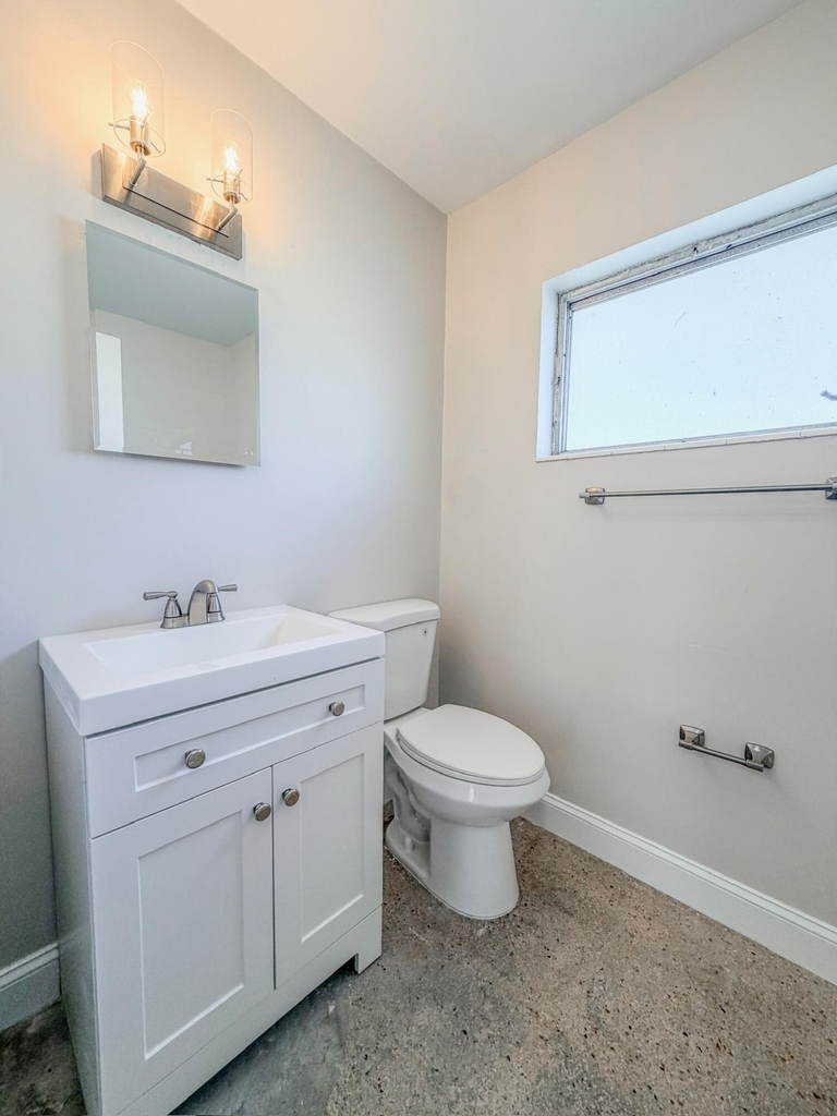 703 N 25th Street - Photo 8