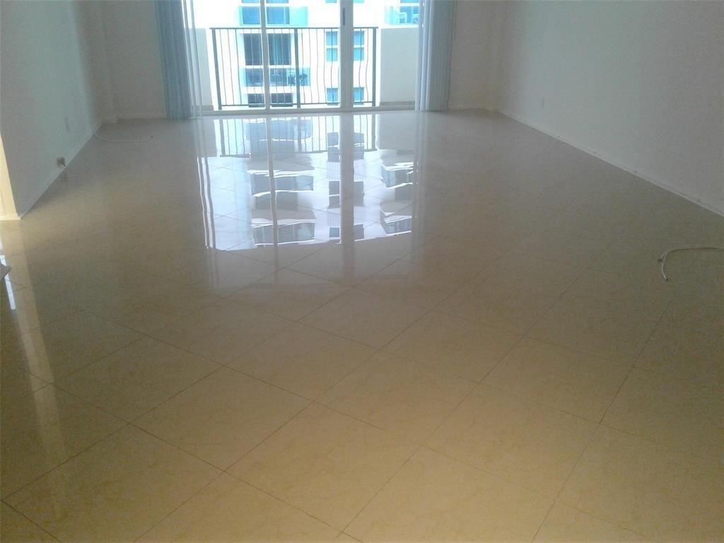 9195 Collins Avenue - Photo 2