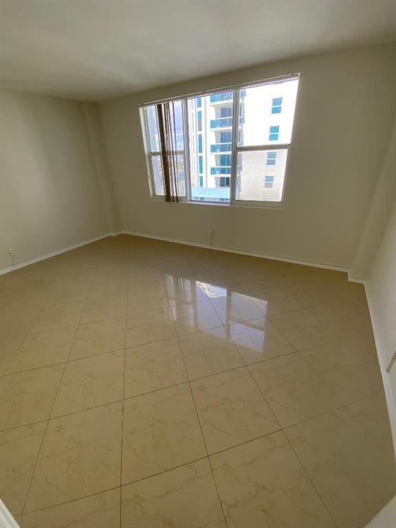 9195 Collins Avenue - Photo 5