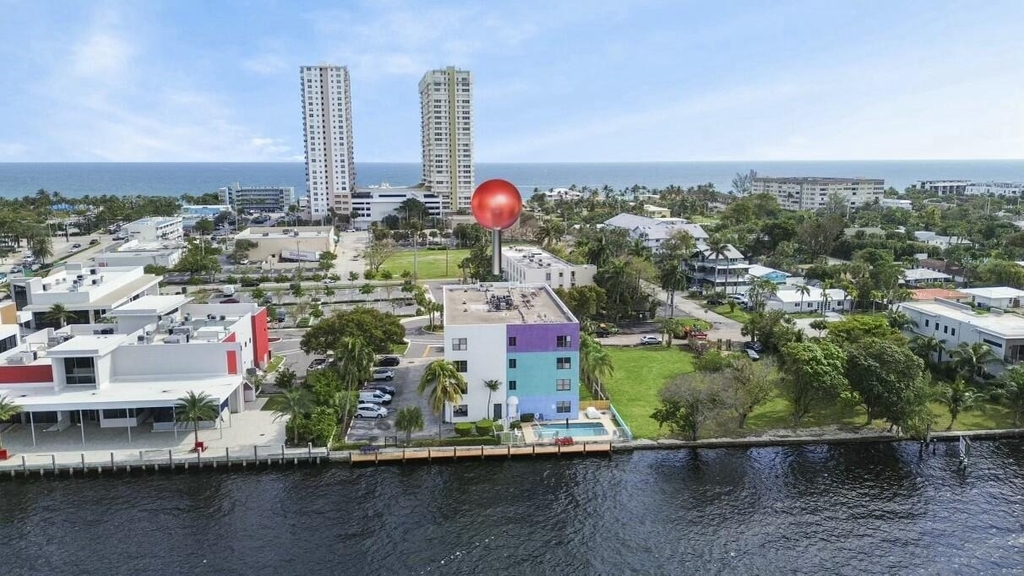 105 S Riverside Drive - Photo 28