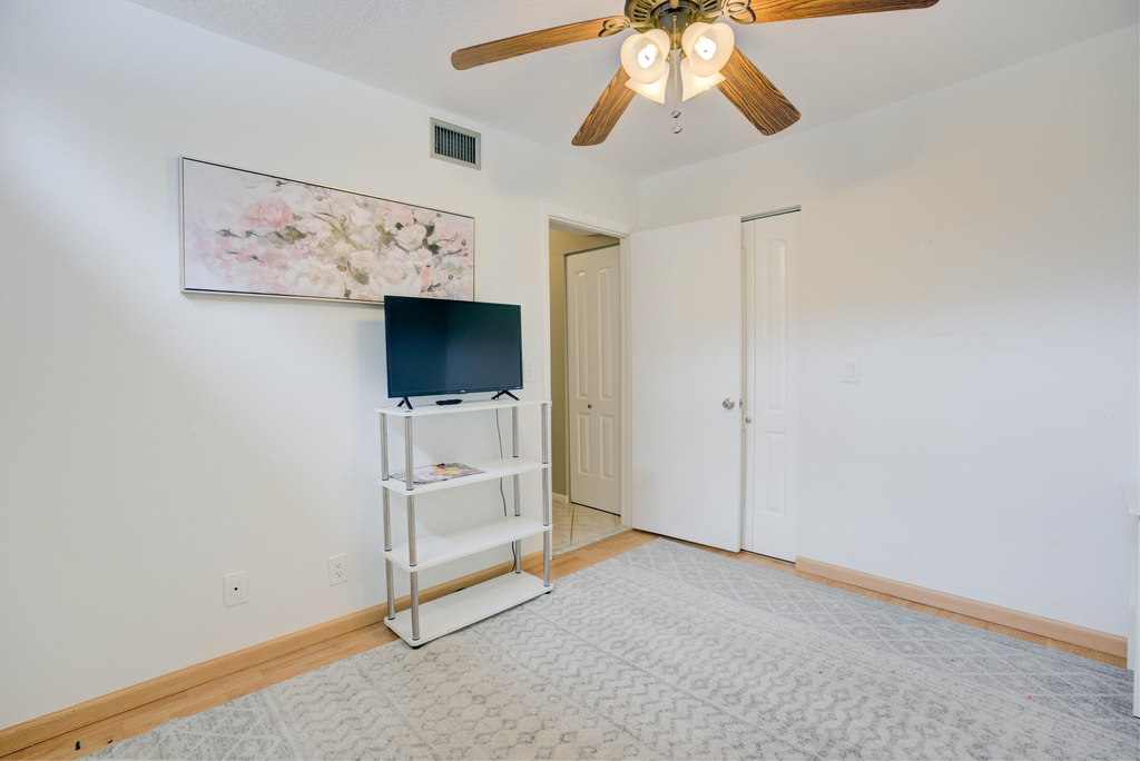 390 Golfview Road - Photo 8
