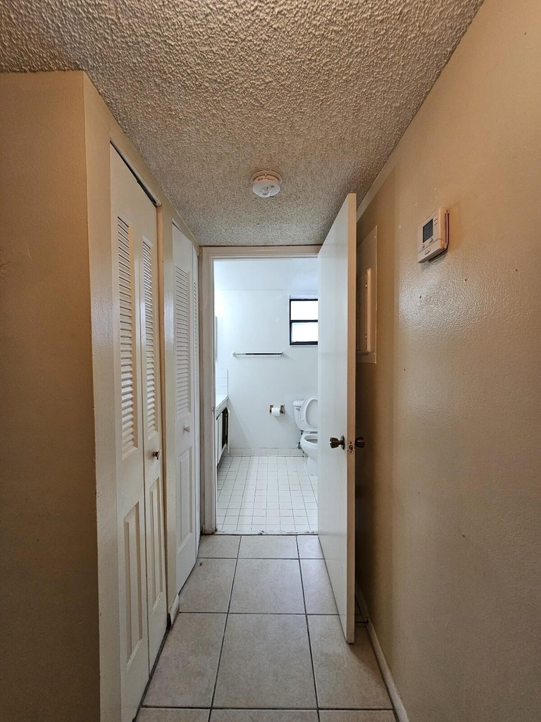 2000 N Congress Avenue - Photo 12