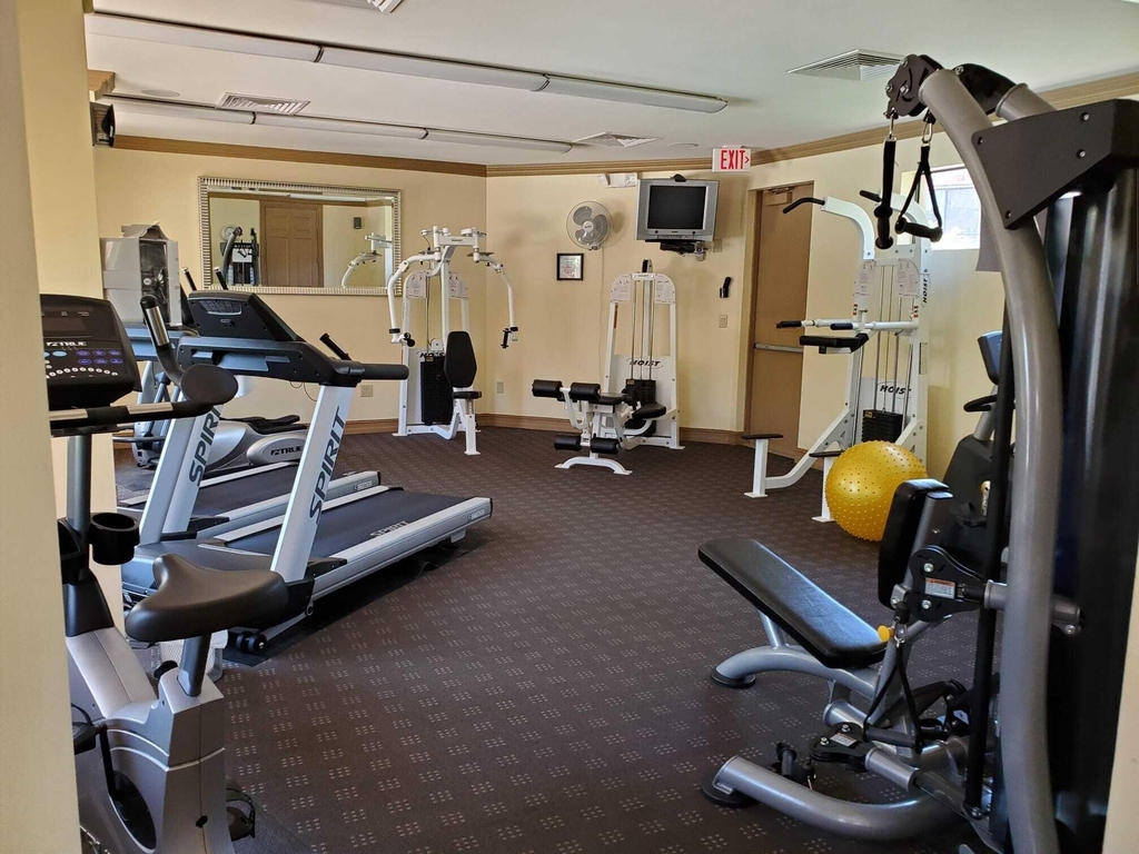 300 Uno Lago Drive - Photo 21
