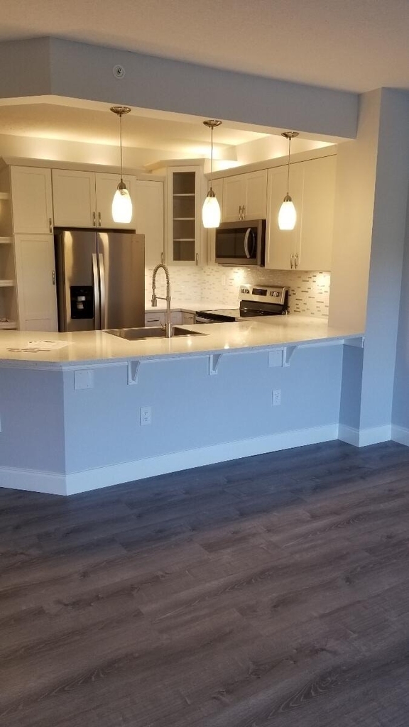 300 Uno Lago Drive - Photo 3