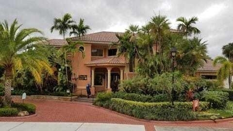 300 Uno Lago Drive - Photo 20