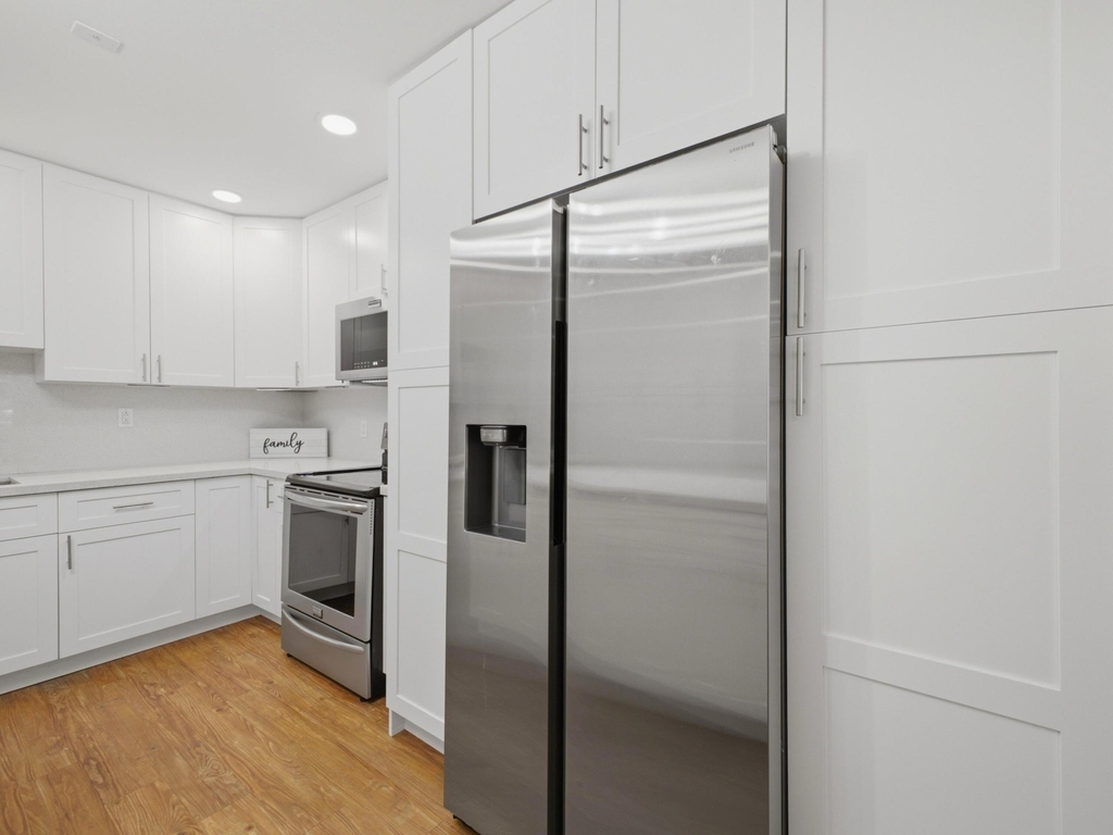 5120 Ne 22nd Avenue - Photo 8