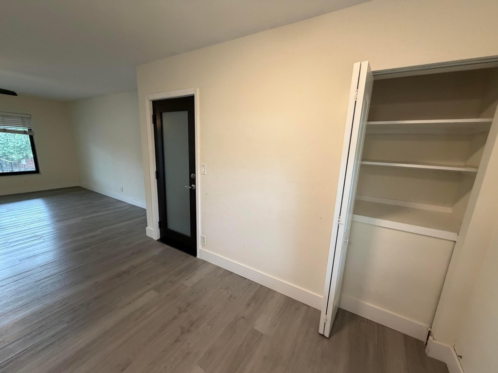2255 Ne 51st Street - Photo 4