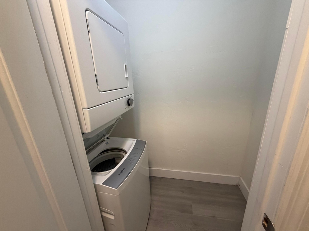2255 Ne 51st Street - Photo 9