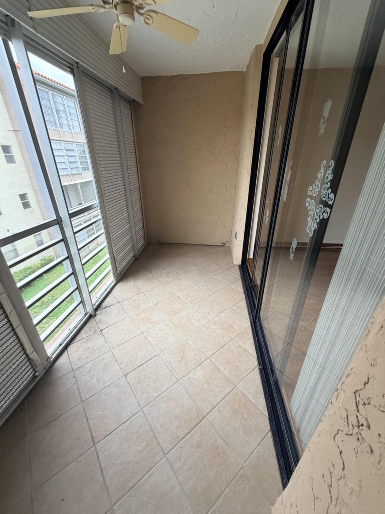1830 Sw 81st Avenue - Photo 2