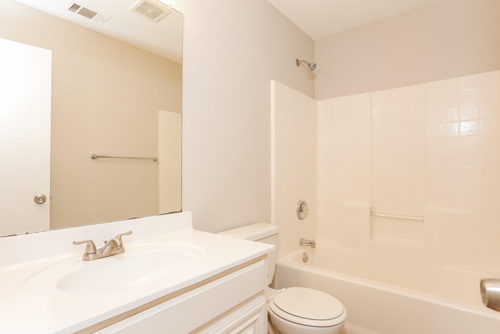 2216 Cancun Drive - Photo 13
