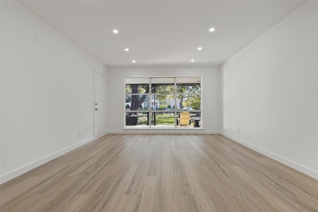 6115 Averill Way - Photo 5
